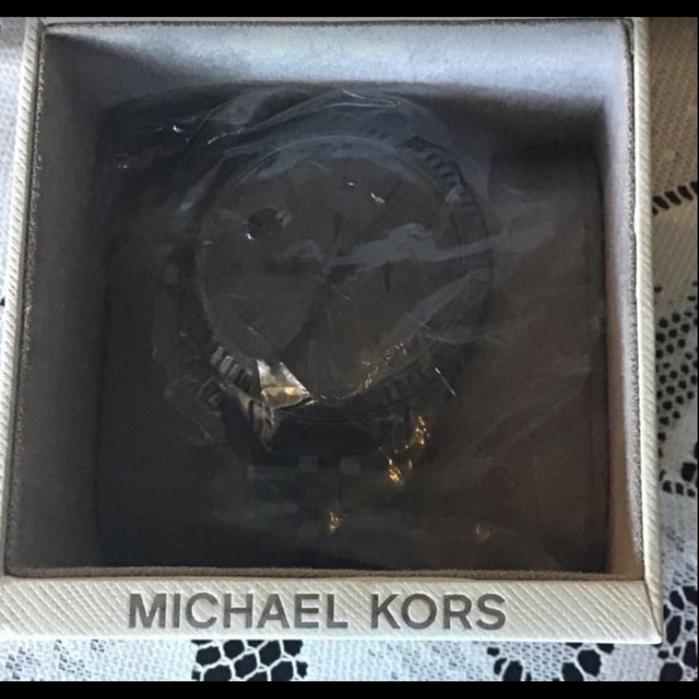 Michael Kors Navy Blue Watch Men’s Brand New